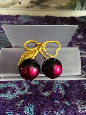 Gold-Tone Iridescent Cherry Keychain/Bag Charm Deep Pink Gradient Spheres
